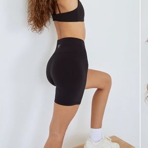Aritzia TNA biker shorts